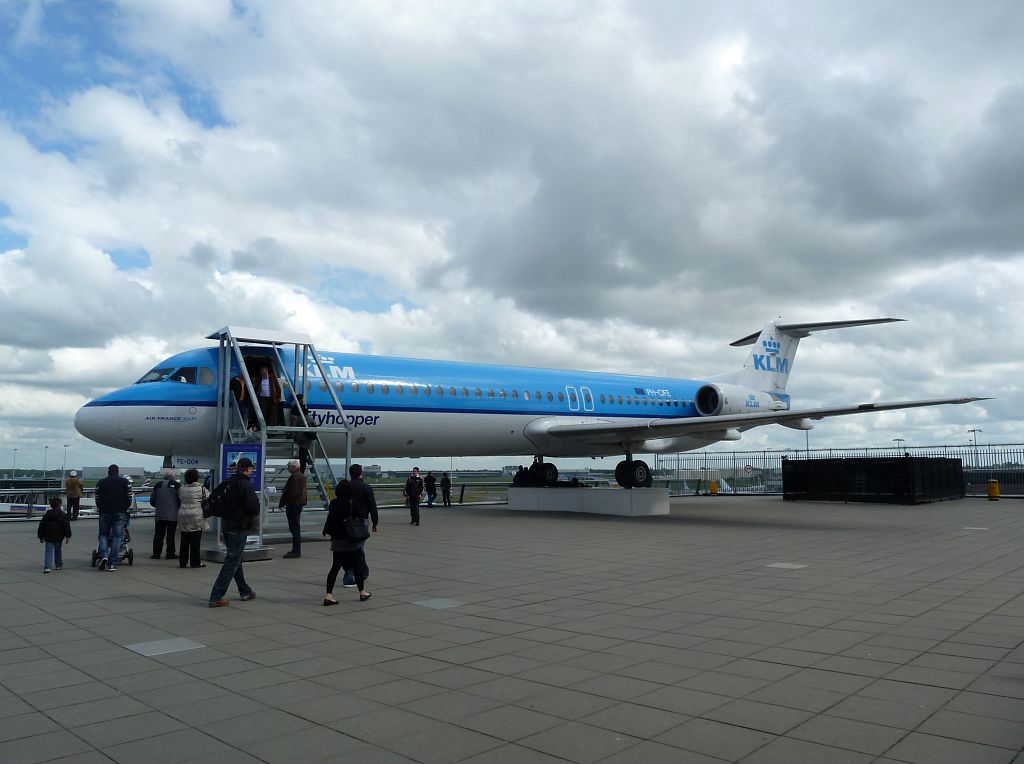 Panoramaterras - PH-OFE Fokker 100 - Amsterdam